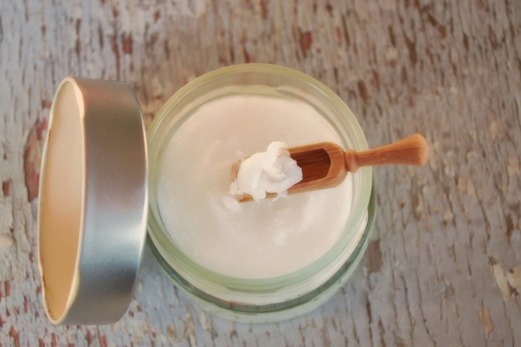 Это потрясающе! 11 способов применения кокосового масла в косметологии!