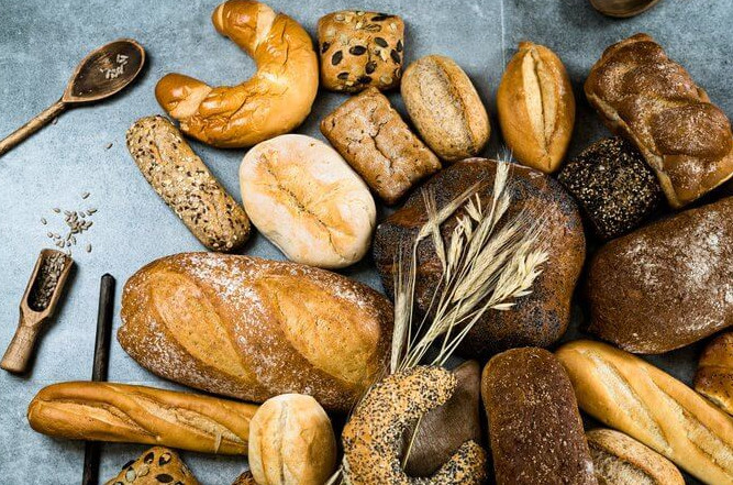 Почему после 50 нужно совсем отказаться от хлеба
