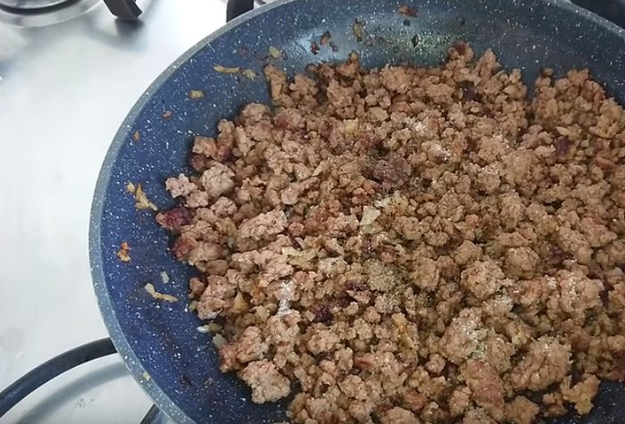 Кабачковые чебуреки с фаршем: 3 рецепта