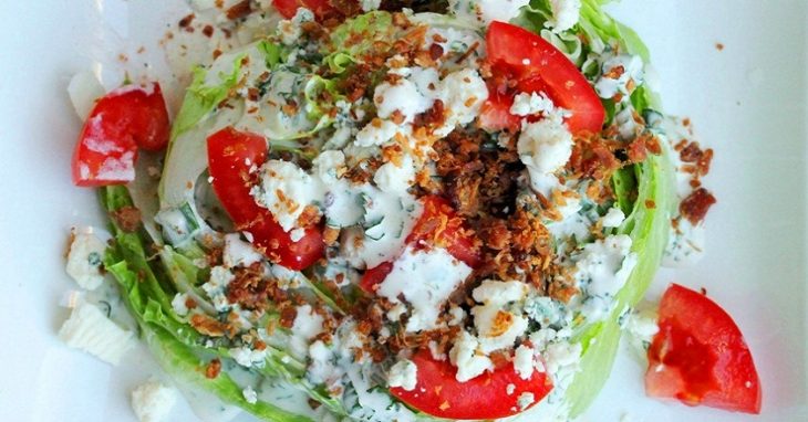 Вкуснейший салат «Айсберг» под соусом: эффективен для похудения
