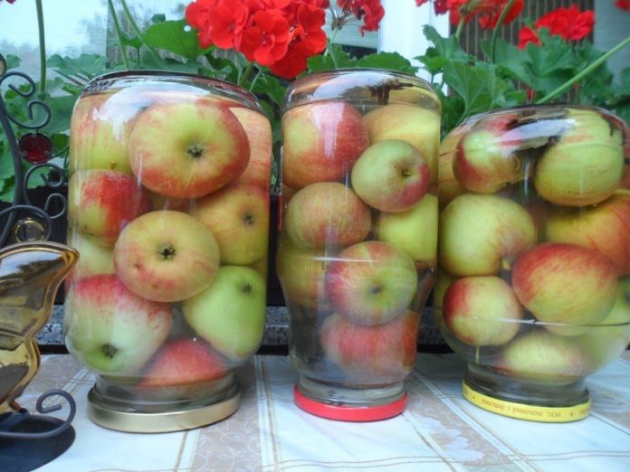 Самый простой рецепт моченых яблок. До зимы не достоят, сразу разлетаются!