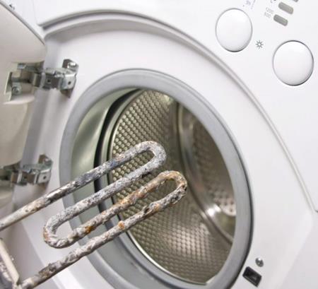 Как правильно почиститы стиральную машину если из нее плохо пахнет.