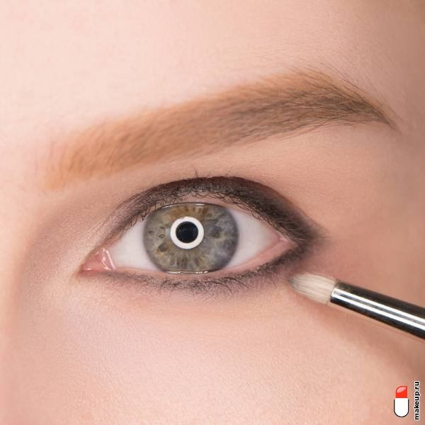 Как красиво накрасить глаза карандашом и тушью?