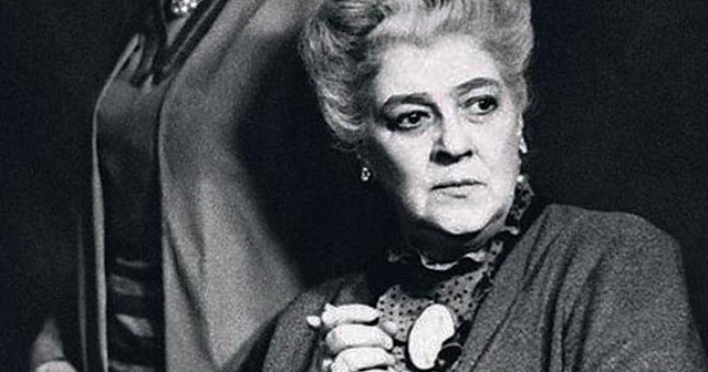 «То что говорят за моей спиной, слышит только моя задница» — цитаты великой Раневской «То что говорят за моей спиной, слышит только моя задница» — цитаты великой Раневской