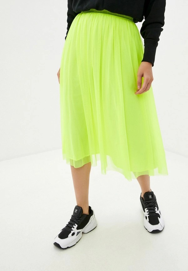 5 юбок, которые выглядят безвкусно на любой женщине