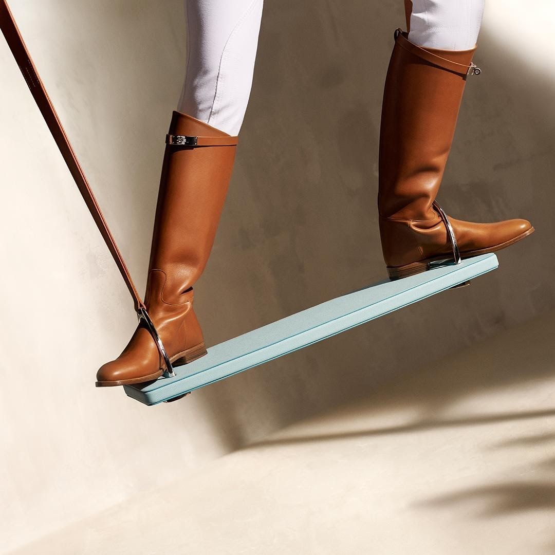 Эвелина Хромченко рекомендует 3 пары обуви для тех, кому за 50. И красиво, и стильно