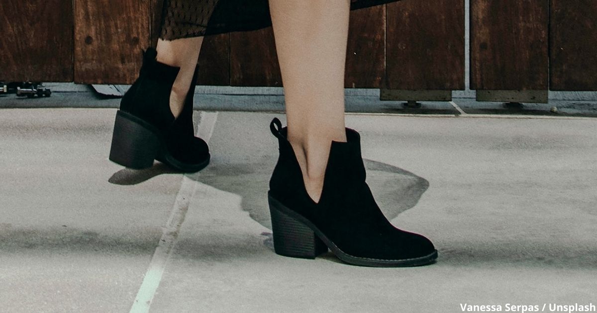 Какие 7 пар обуви на удобном каблуке надеть, чтобы в 60+ вас считали завидной пассией