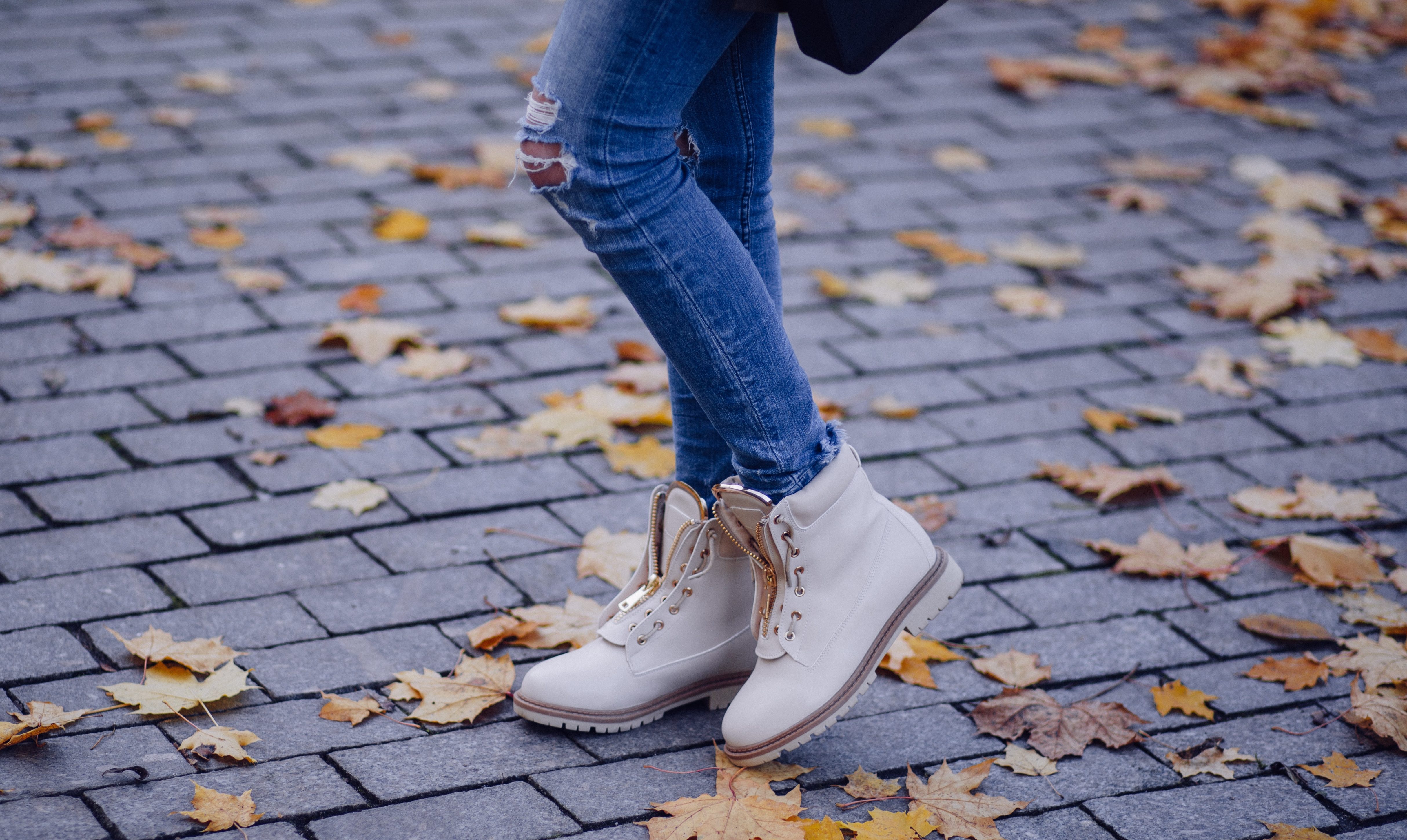 4 модели обуви, которые носят скромные женщины с тонким вкусом