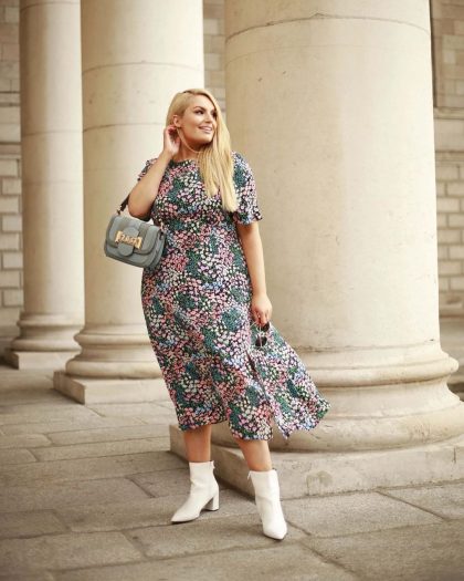 4 платья на осень, которые маскируют живот и делают фигуру красивой