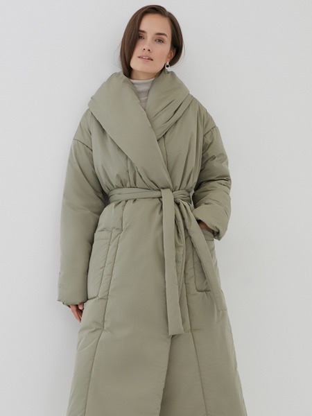 5 брендов пуховиков, в которых можно выглядеть дорого без лишних трат