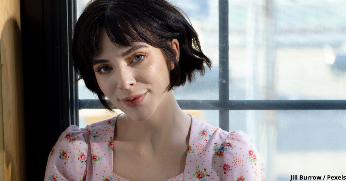 5 признаков в одежде, которые выдают одинокую женщину