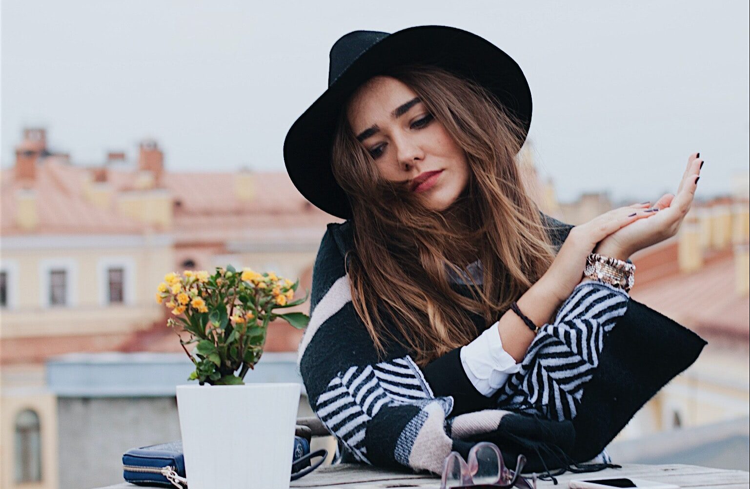 5 секретов стиля Коко Шанель, как быть скромной, но манящей женщиной