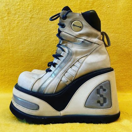 6 вещей, которые в 90-х носили все, а сейчас за такую моду стыдно