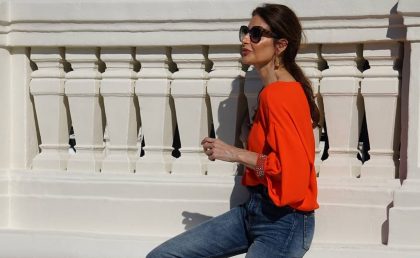 7 способов носить джинсы после 60, чтобы выглядеть на зависть молодым