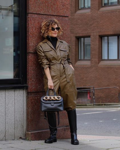 Как в 50+ выглядеть так же модно, как молодежь: 5 осенних новинок в одежде