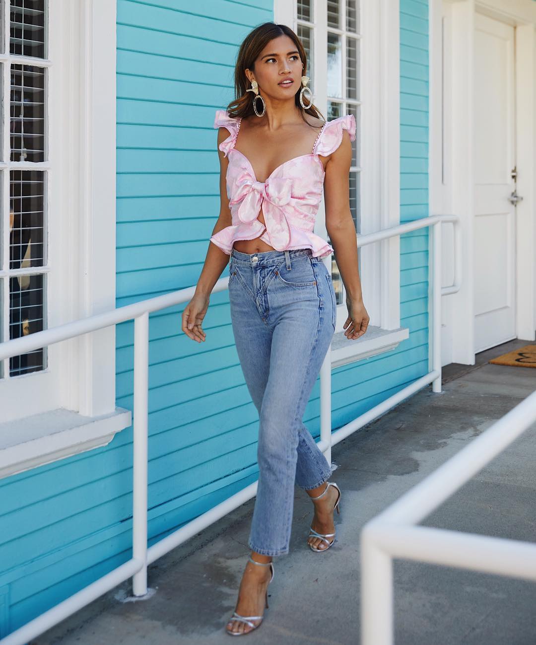 4 различия между джинсами, которые выглядят дешево и которые выглядят дорого