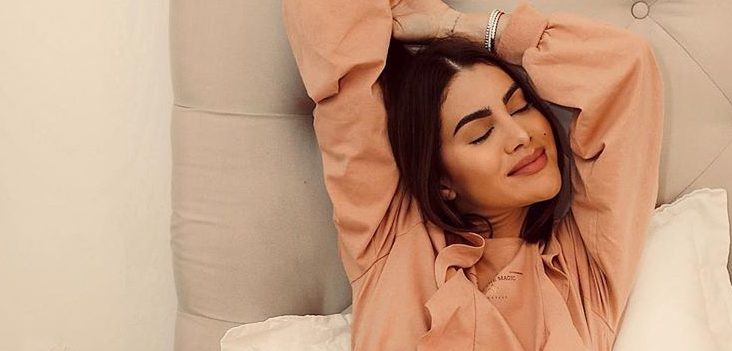 5 домашних халатов, которые роскошная женщина не наденет и в страшном сне