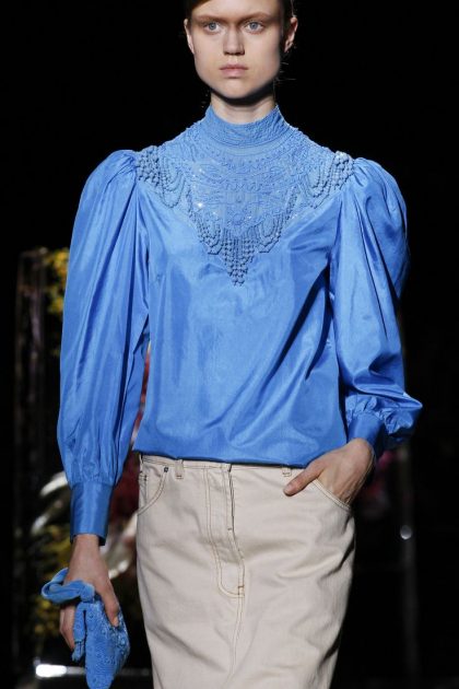 5 гениальных идей от модных дизайнеров, как вписать сумку в образ