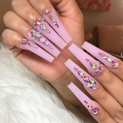 5 мелочей на ногтях, за которые любой нормальной женщине должно быть стыдно