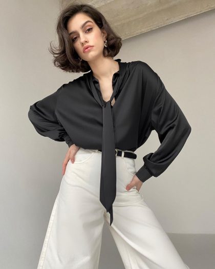 5 модных брендов, которые можно купить один раз и носить годами. Их одежда — вне времени