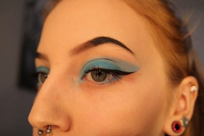 5 ошибок с тенями, которые испортят лицо, даже если оно мировой шедевр