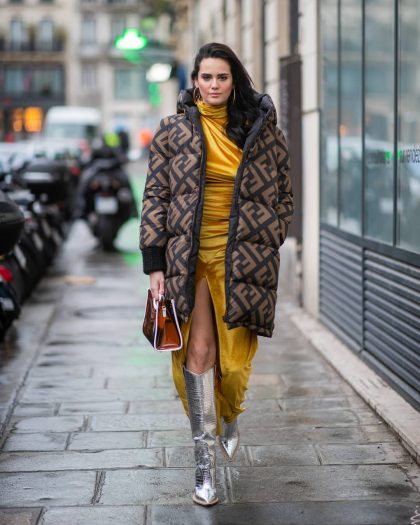 5 вариантов верхней одежды, которая полнит и худых женщин