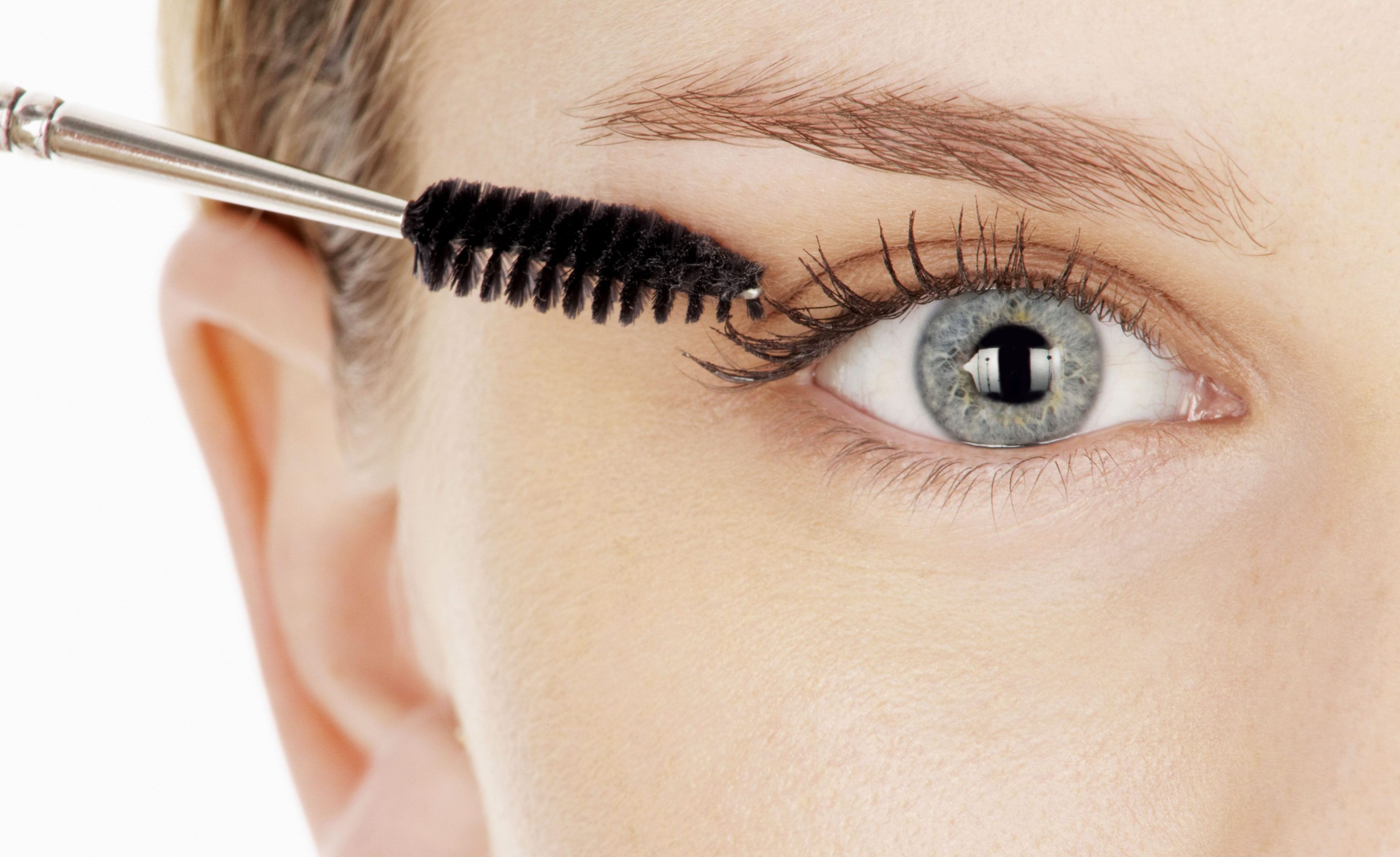 6 способов накрасить ресницы так, будто вы их нарастили