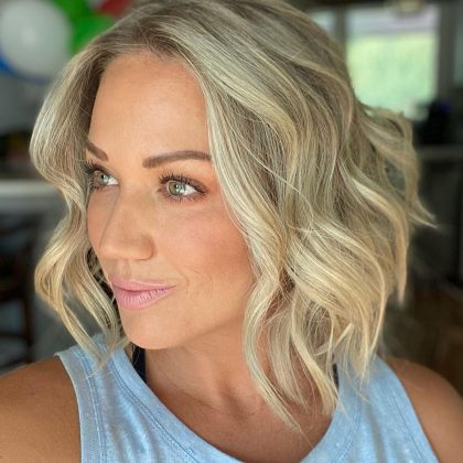 6 укладок на короткие волосы, которые скрывают седину не хуже, чем окрашивание