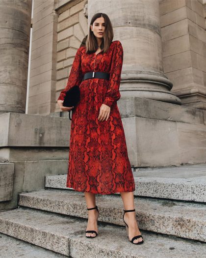 7 платьев, по которым ясно — у женщины с достатком все в порядке