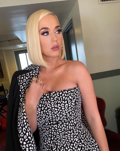 7 звезд, которые без макияжа выглядят совсем не так, как на фото