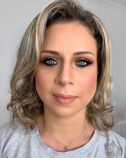 8 правил макияжа 45+, чтобы губы казались больше, а глаза — выразительнее