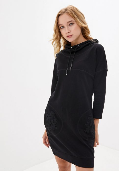 Давно не в моде: 3 платья, которые все еще носят одинокие женщины