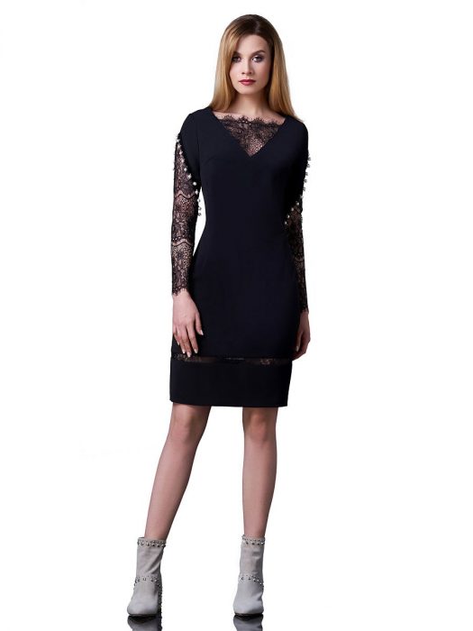 Давно не в моде: 3 платья, которые все еще носят одинокие женщины