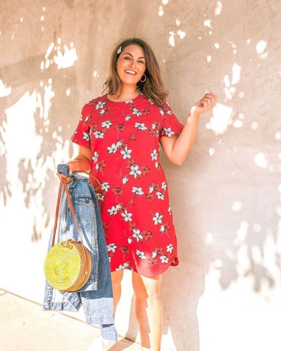 Как красиво скрыть полные руки: 5 базовых вещей на лето