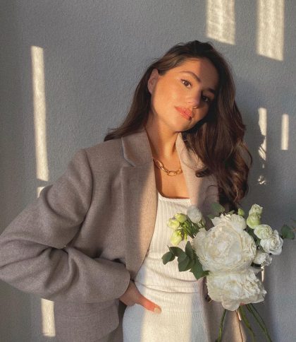 Как отличить женщину с высокой самооценкой: 4 детали в одежде весной