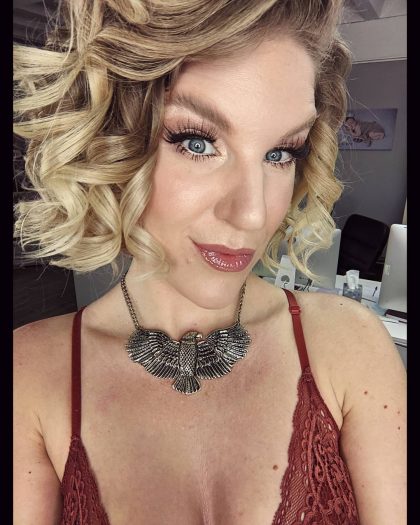 Красиво только на картинке: 5 фото, как выглядит макияж из Инстаграм на обычных женщинах