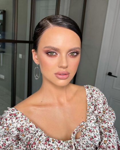 Красиво только на картинке: 5 фото, как выглядит макияж из Инстаграм на обычных женщинах