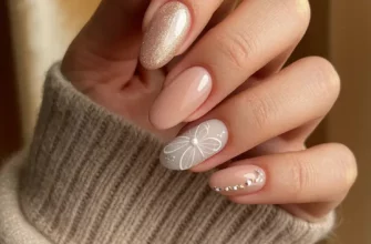 23 стильных нейтральных осенних маникюра, которые дополнят ваш осенний образ